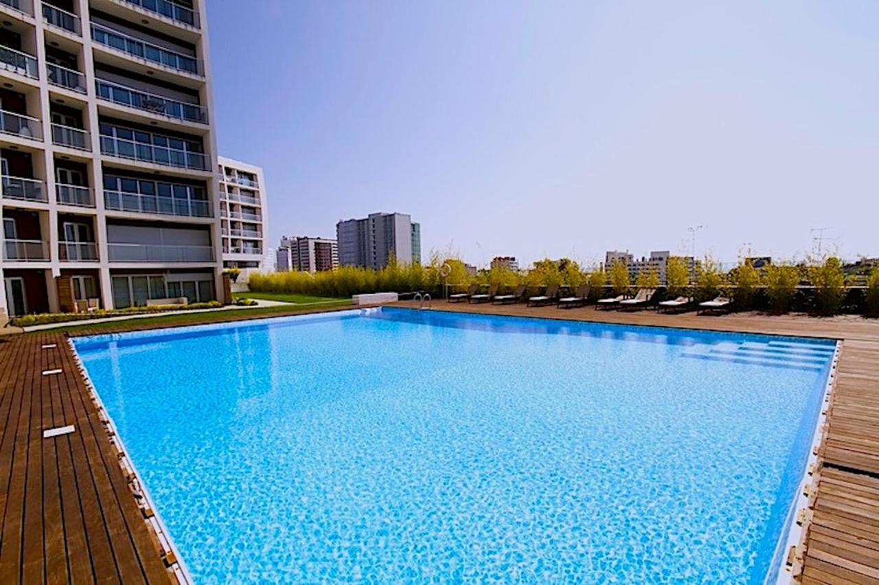 New Loft With Swimming Pool At Parque Das Nacoes! Lisboa Екстериор снимка